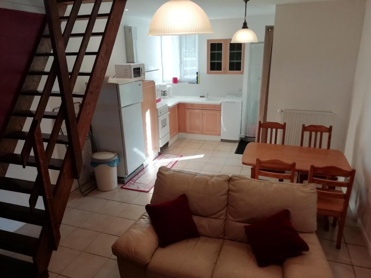 Les Gites Du Petit Marcel Soudan  Exterior foto